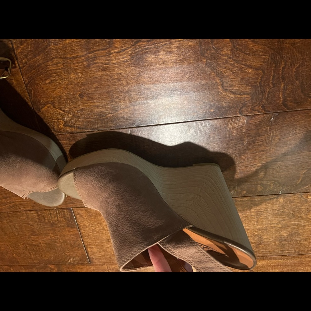 Lucky brand wedges